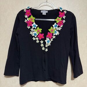 Madison Studio Black Bright 3D Floral V Neck 3/4 Sleeve Cardigan